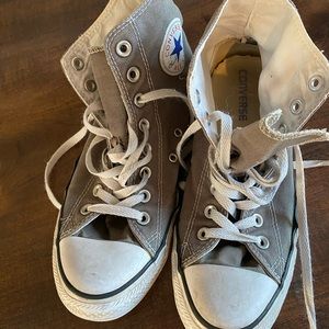 Gray High Top Converse, Size women’s 10 / men’s 8